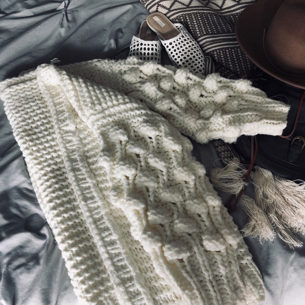 Cream bubble sleeve cardigan